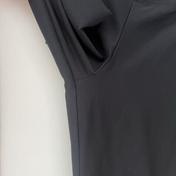 Nike Women’s DriFit Wide Leg Crop Active Pant - Picture 6 of 6